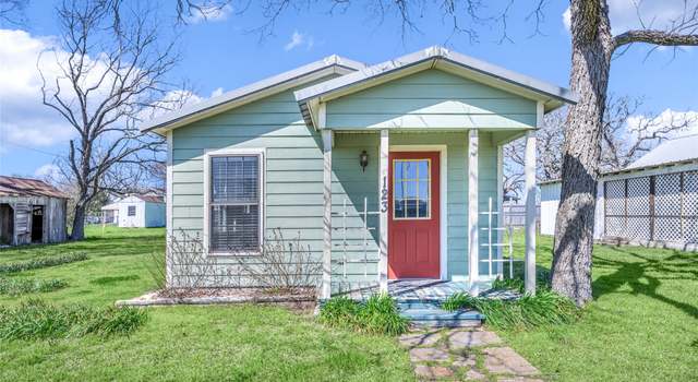 Photo of 123 E Thigpen, Carmine, TX 78932
