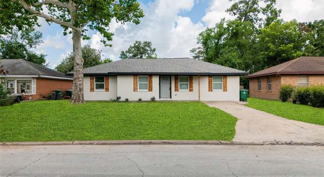 Photo of 10513 Wolbrook St, Houston, TX 77016