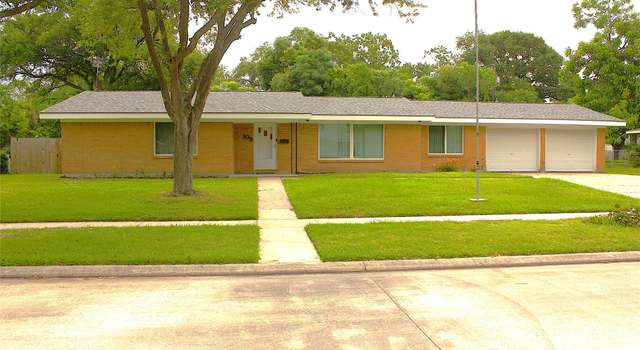 Photo of 109 22nd Ave N, Texas City, TX 77590