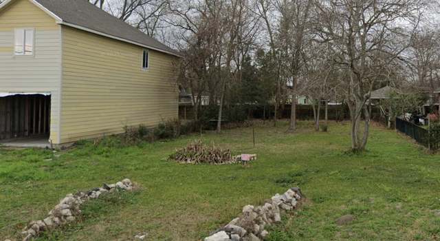 Photo of 8209 Carver Rd, Houston, TX 77088