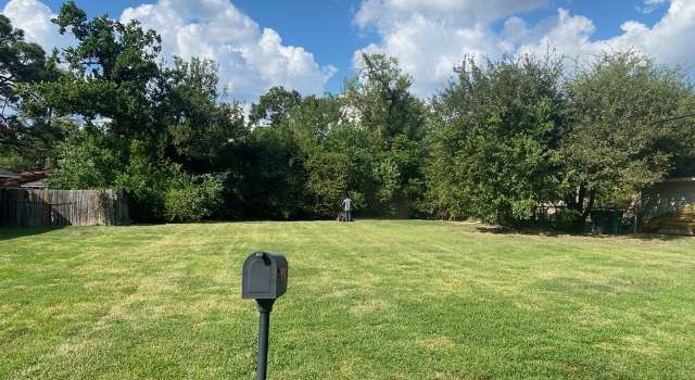 Photo of 5902 Indigo St, Houston, TX 77074