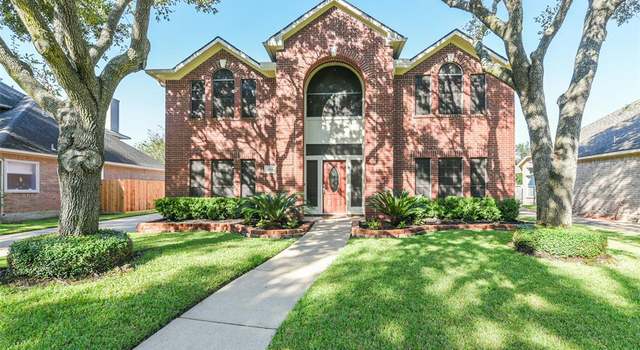Photo of 2814 Red Oak Ln, Pearland, TX 77584