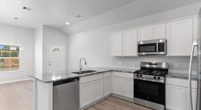 Photo of 11869 East Gate Dr, Willis, TX 77318