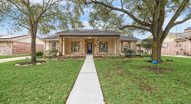Photo of 11918 Meadowdale Dr, Meadows Place, TX 77477