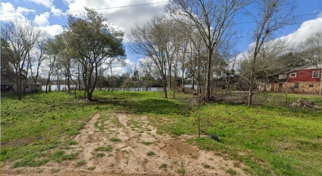 Photo of 0 N Lake Dr, Holiday Lakes, TX 77515