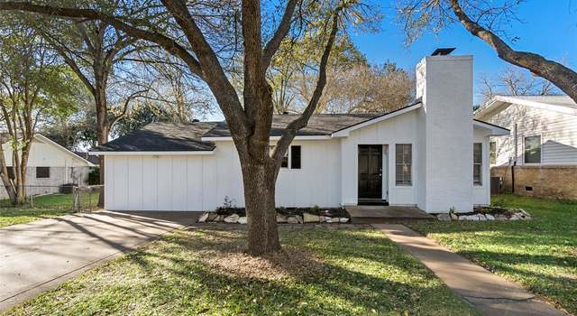 Photo of 1004 Rhames Ave, Brenham, TX 77833