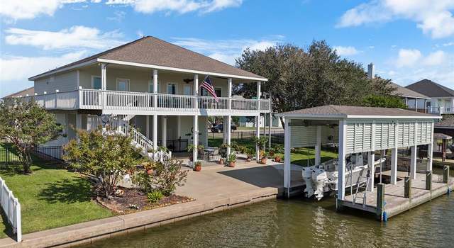 Photo of 1151 Fountain View Dr, Crystal Beach, TX 77650