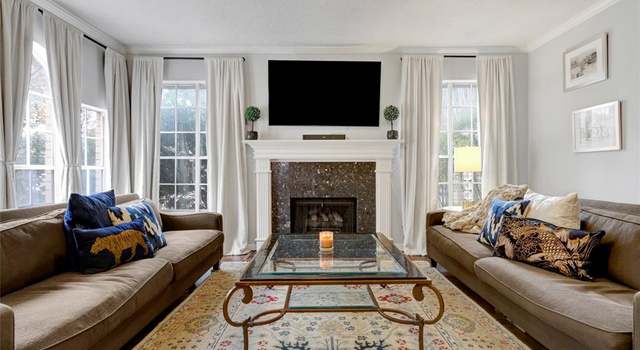 Photo of 6803 Hollow Hearth Dr, Houston, TX 77084