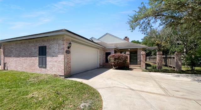 Photo of 202 Essex Pl, Stafford, TX 77477