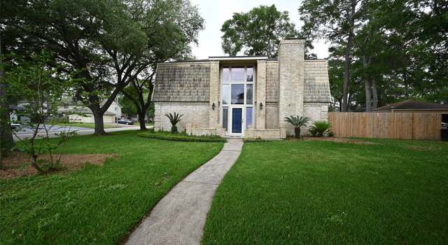 Photo of 15238 Falling Creek Dr, Houston, TX 77068