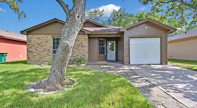 Photo of 405 Beech St, La Marque, TX 77568