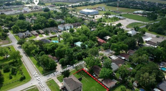 Photo of 2508 S San Antonio Ave, Pearland, TX 77581