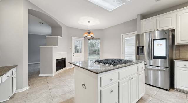 Photo of 2109 Enchanted Lake Dr, League City, TX 77573