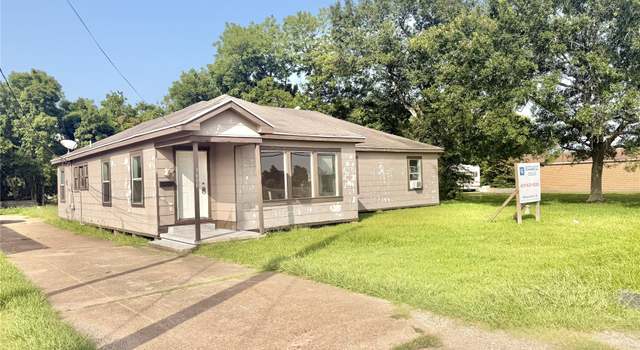 Photo of 3600 Main Ave, Groves, TX 77619