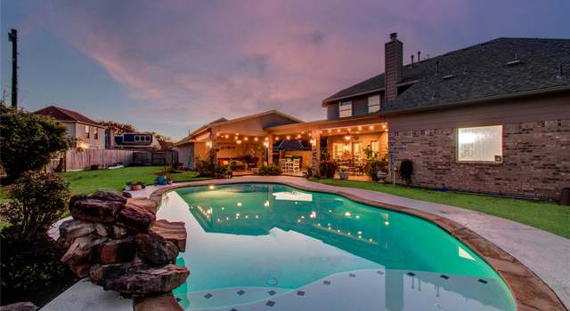 Photo of 2934 Cove View Dr, Seabrook, TX 77586