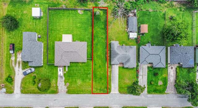 Photo of 422 N 7th St, La Porte, TX 77571
