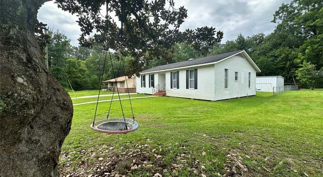 Photo of 500 W Holly St, Woodville, TX 75979