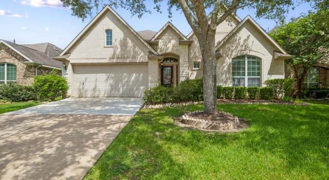 Photo of 2106 Pearl Bay Ct, Pearland, TX 77584