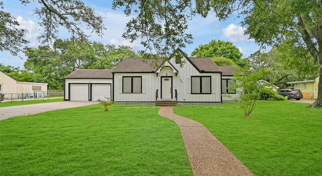 Photo of 1009 Larcom St, La Marque, TX 77568