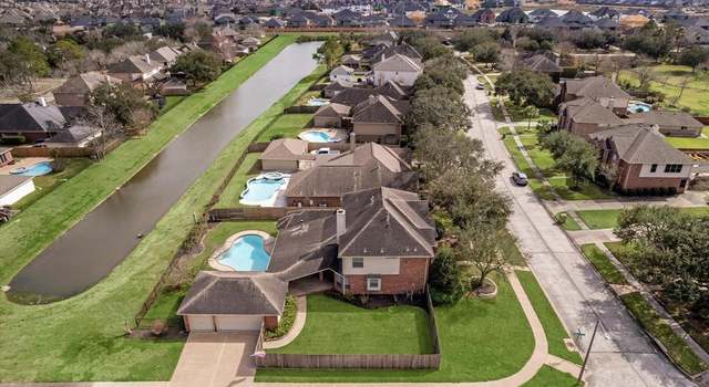 Photo of 1901 Stillwater Dr, Friendswood, TX 77546