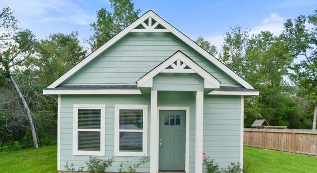 Photo of 16726 E Juneau St, Montgomery, TX 77316
