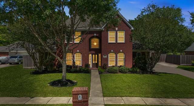 Photo of 904 Middlecreek St, Friendswood, TX 77546