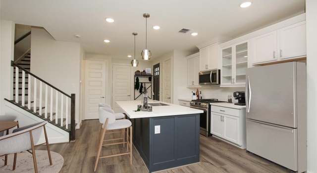 Photo of 307 E 40th St Unit B, Houston, TX 77018