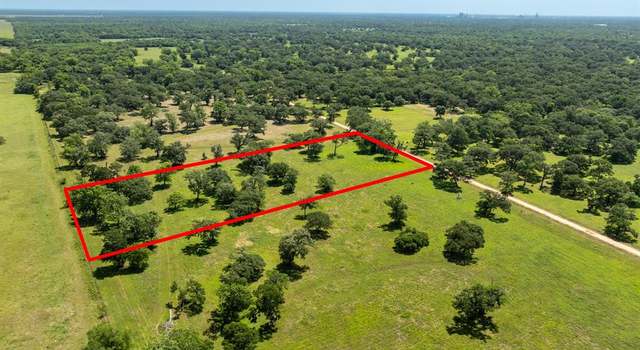 Photo of 425 Valley Oaks Dr, Van Vleck, TX 77482