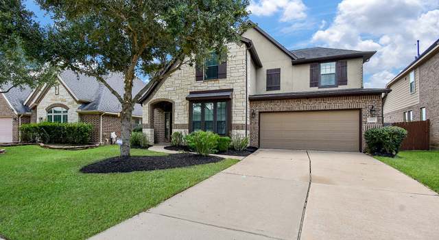 Property at 4615 Montcliff Bend Ln, Sugar Land, TX 77479, 4 beds, 3.5 baths