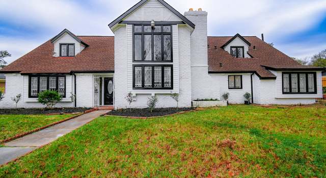 Photo of 8027 Glenforest Ct, Houston, TX 77061