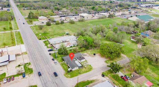 Photo of 2202 N Gordon St, Alvin, TX 77511