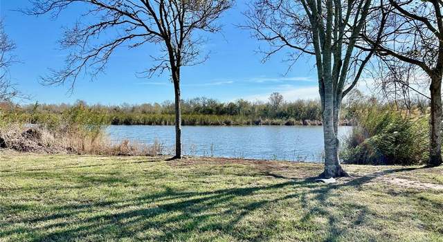 Photo of 1811 Duncan Dr, Oyster Creek, TX 77541