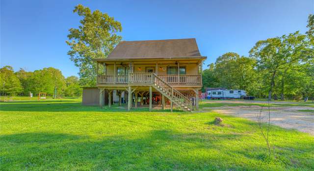 Photo of 25 S Magnolia Ln, Shepherd, TX 77371