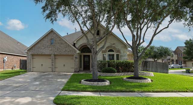 Photo of 13501 Wild Lilac Ct, Pearland, TX 77584
