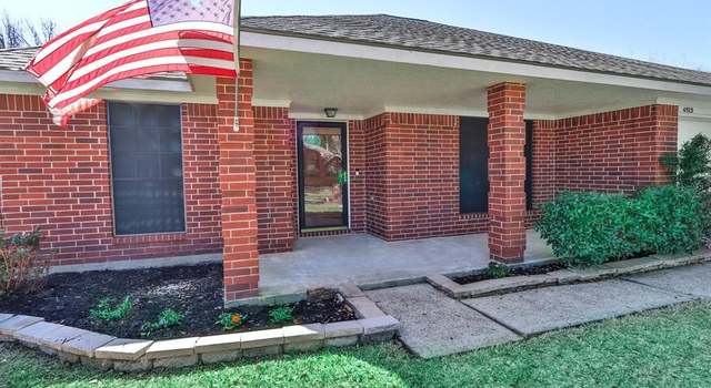 Photo of 4925 N Parkcrest Dr, La Porte, TX 77571