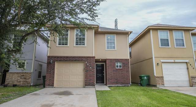 Photo of 4914 N Cancun Dr, Houston, TX 77045