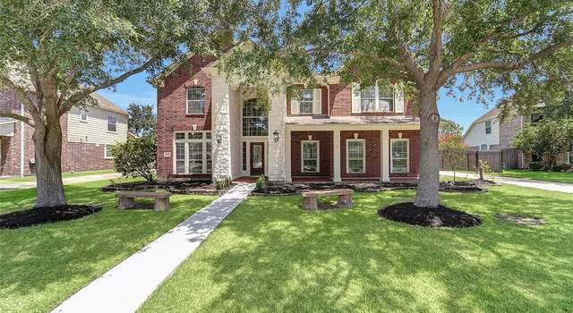 Photo of 1918 Pampas Trail Dr, Friendswood, TX 77546