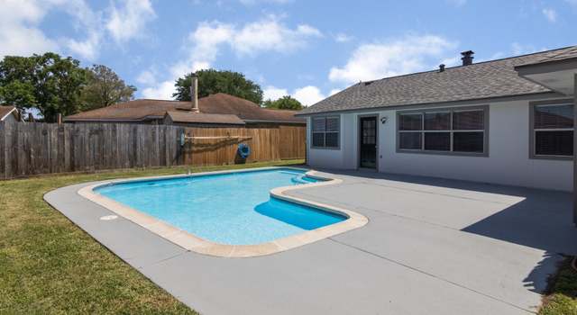 Photo of 10107 Park Ln, La Porte, TX 77571