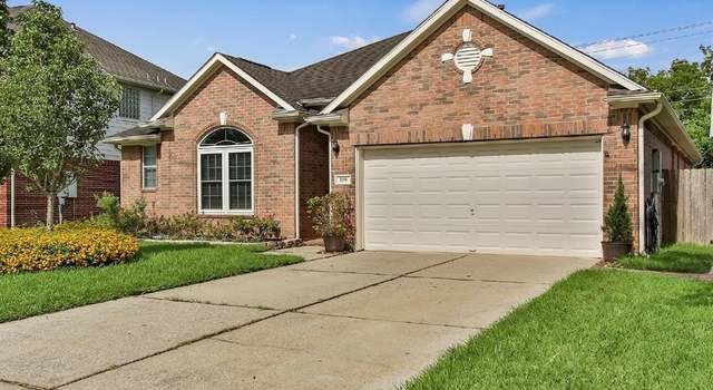 Photo of 109 Ravenknoll Ct, League City, TX 77573