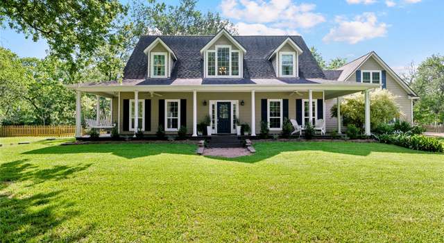 Photo of 5318 E Plantation Oaks Dr, Arcola, TX 77583