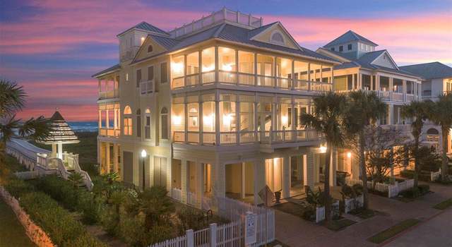 Photo of 1701 Seaside Dr, Galveston, TX 77550