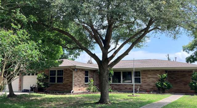Photo of 2020 1st St N, Texas City, TX 77590