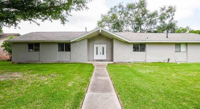 Photo of 406 Shadylawn St, Shoreacres, TX 77571
