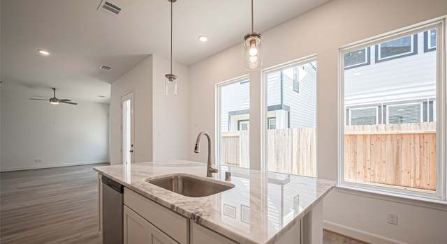 Photo of 8917 Covenant Pl, Houston, TX 77055