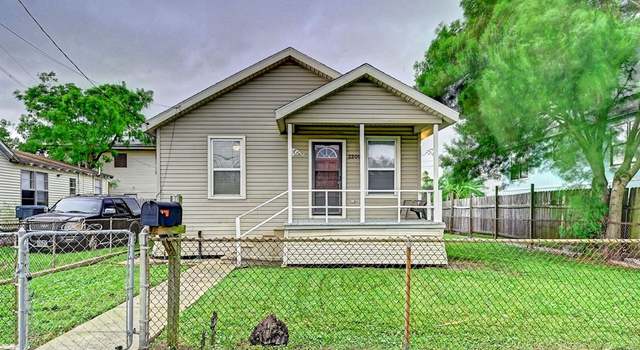 Photo of 2209 Grover Ave, Galveston, TX 77551