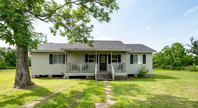 Photo of 5606 Carriage Trails Dr, Baytown, TX 77523