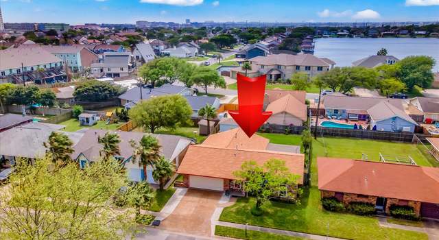 Photo of 3119 Pine St, Galveston, TX 77551