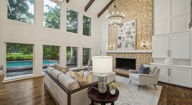 Photo of 462 Old Hickory Dr, Conroe, TX 77302