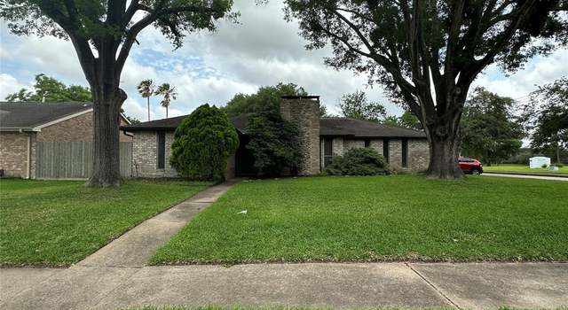Photo of 1002 Buoy Rd, Houston, TX 77062