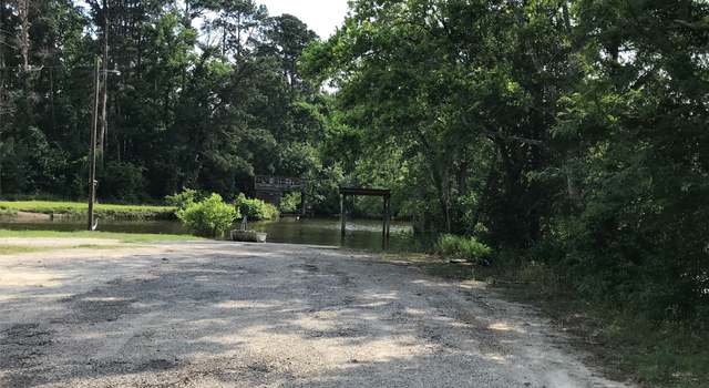 Photo of 148 Brazil Blvd, Huntsville, TX 77320